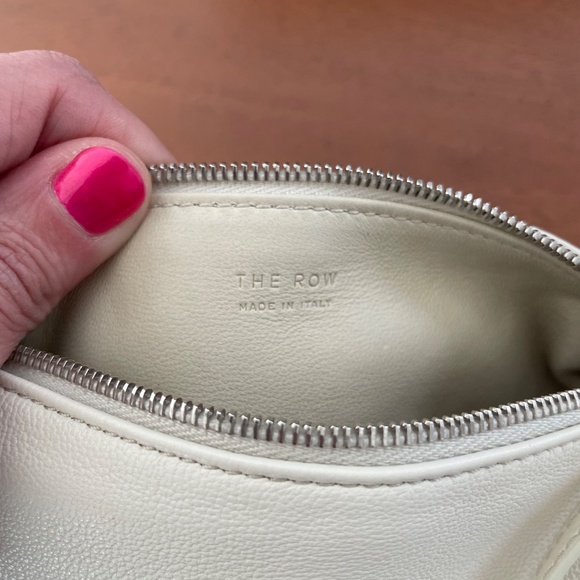 The Row 90s Bag - Picture 5 of 5